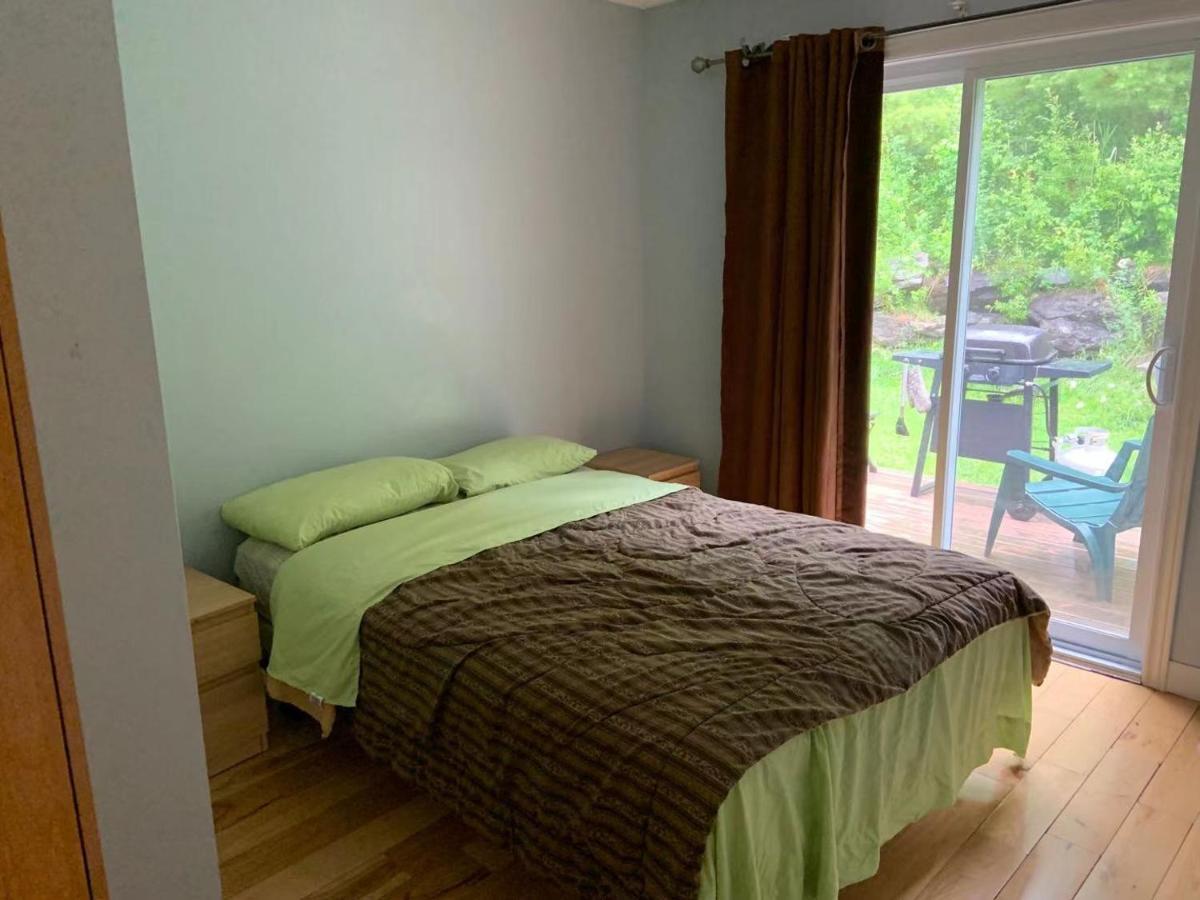 Motel & Chalets --Shefford-Waterloo- Habitation Forest 외부 사진