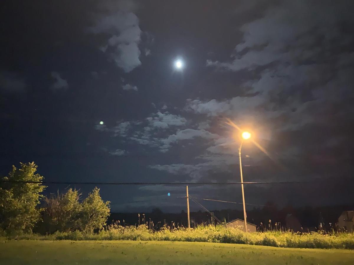 Motel & Chalets --Shefford-Waterloo- Habitation Forest 외부 사진