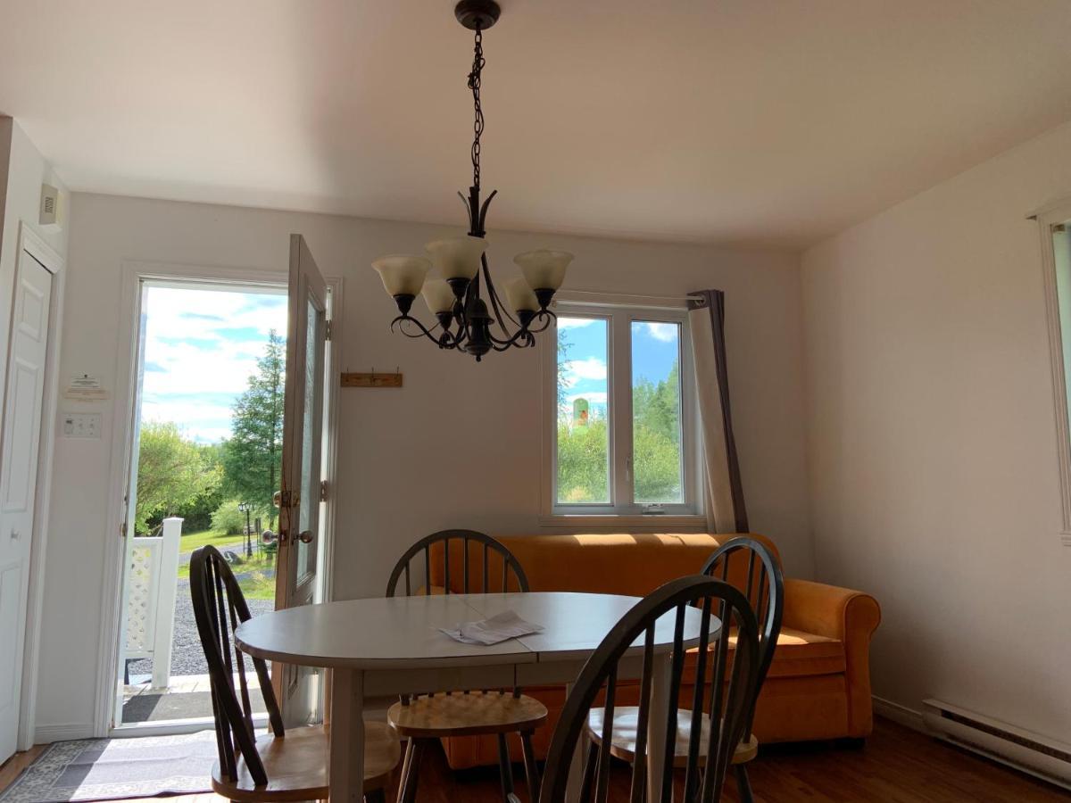 Motel & Chalets --Shefford-Waterloo- Habitation Forest 외부 사진