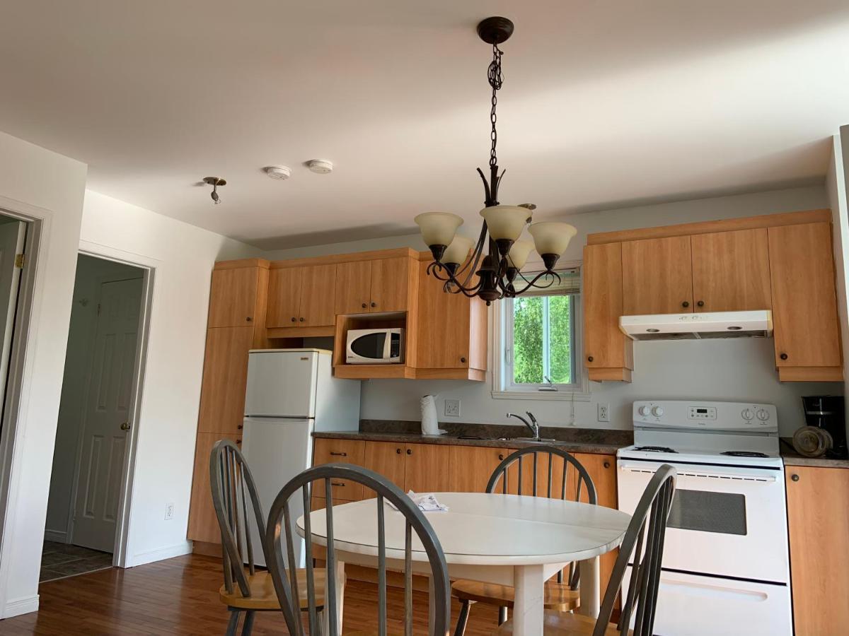 Motel & Chalets --Shefford-Waterloo- Habitation Forest 외부 사진