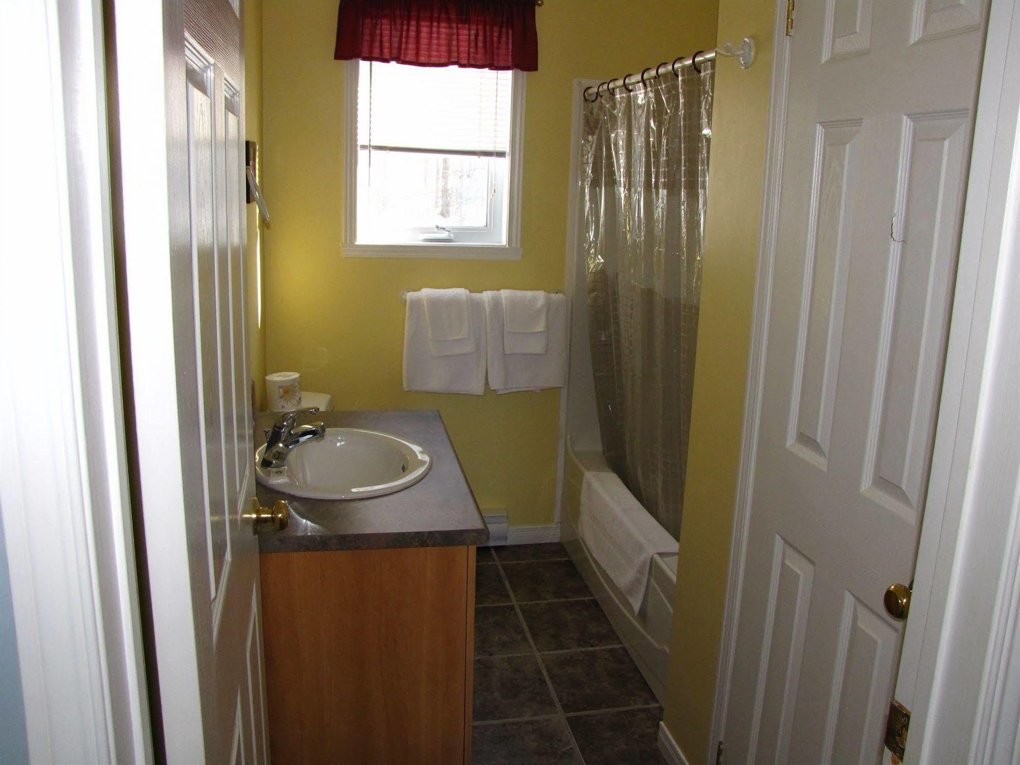 Motel & Chalets --Shefford-Waterloo- Habitation Forest 외부 사진